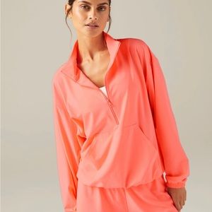 Beyond yoga electric peach top size small